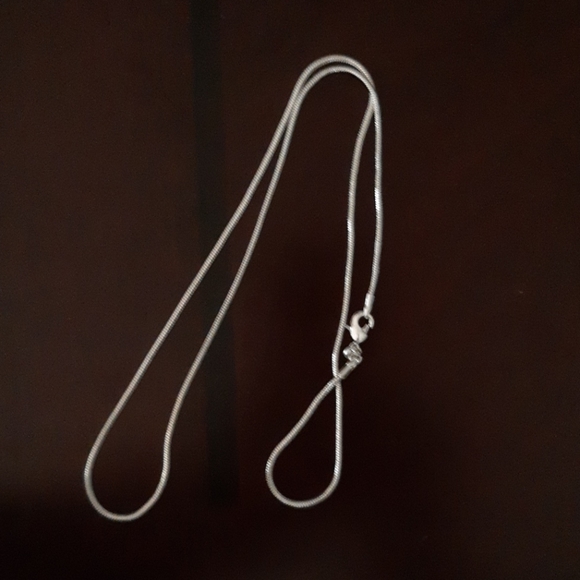 New. 26 inch silver chain. - Picture 7 of 7